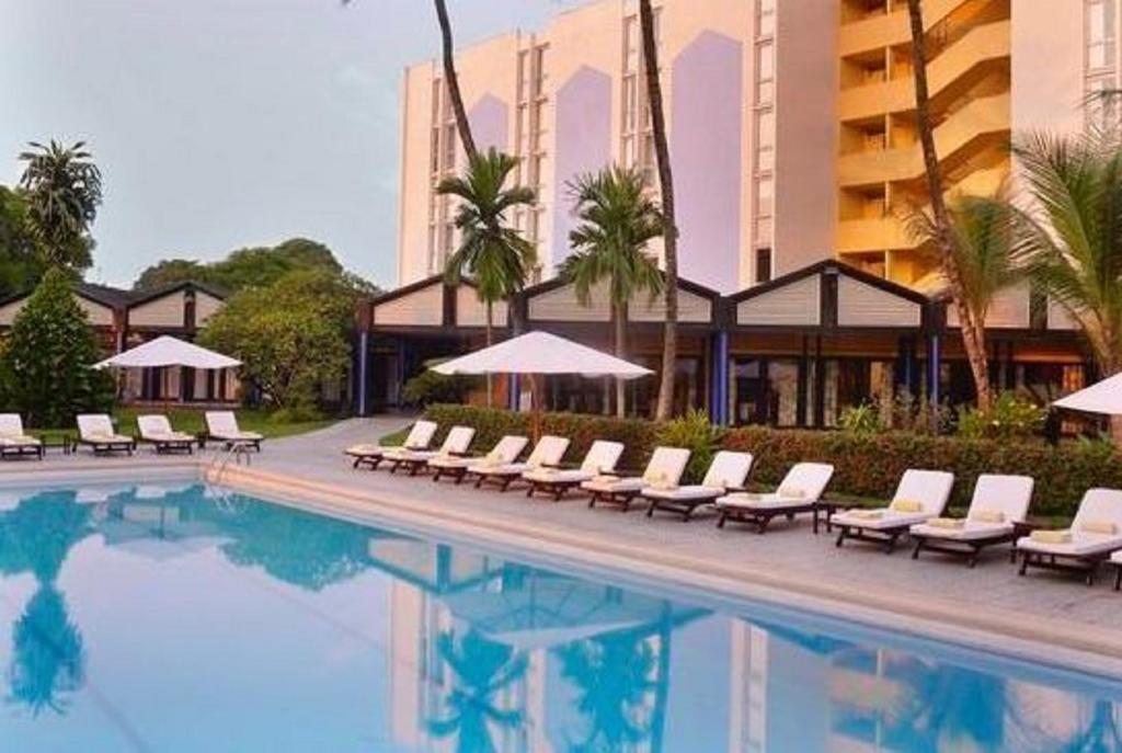 Douala Rabingha Hotel מראה חיצוני תמונה